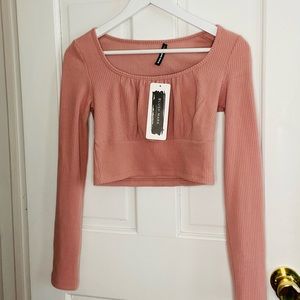 Pink ribbed crop top- size M (NWT)